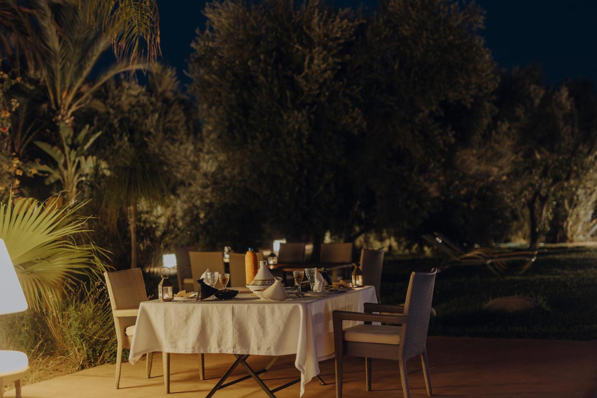 Les Roses By La Siredrah Hotel Ait Bou Zguia Buitenkant foto