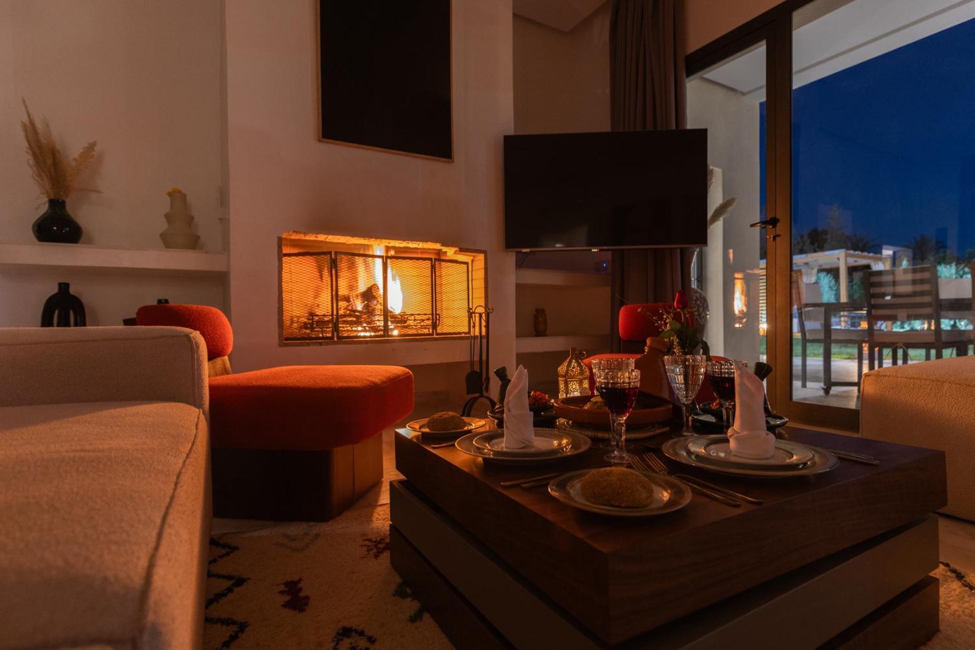 Les Roses By La Siredrah Hotel Ait Bou Zguia Buitenkant foto